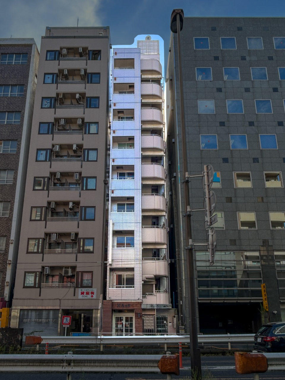 ニットービル全景