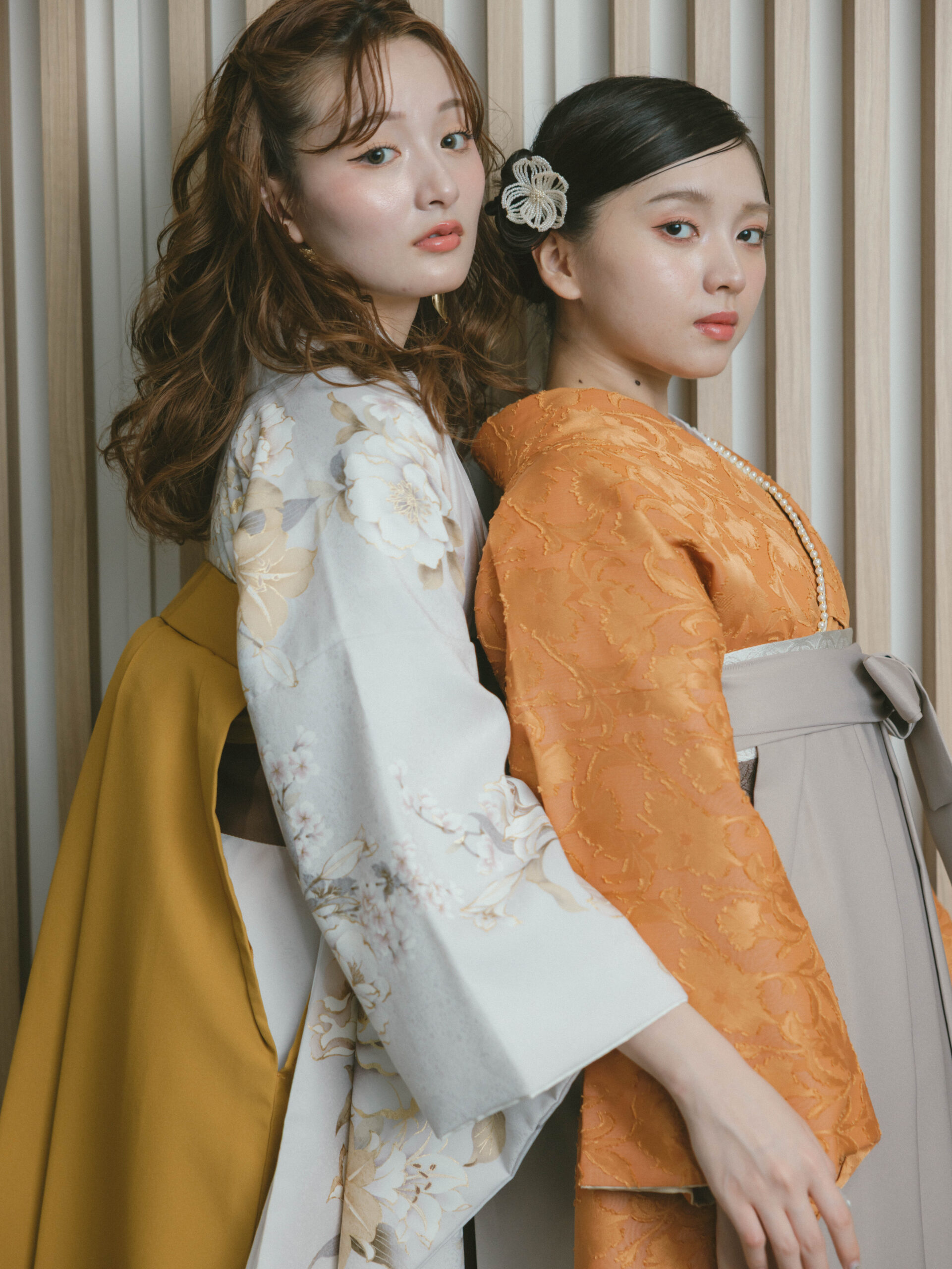 カットジャガードテラコッタ&金茶と白ゆり 白_アトリエ ステディ